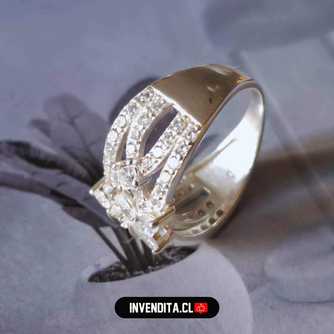 Anillo de plata 925 diseño mariposas con serie de circones