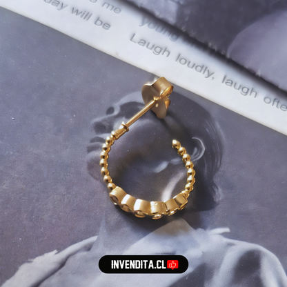 Aros enchapados en oro modelo argollas con serie de circones