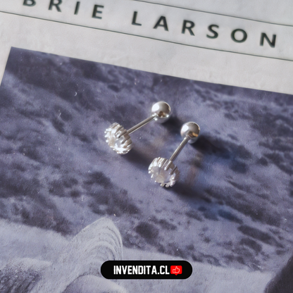 Aros de plata 925 para niños con tope diseño grifa