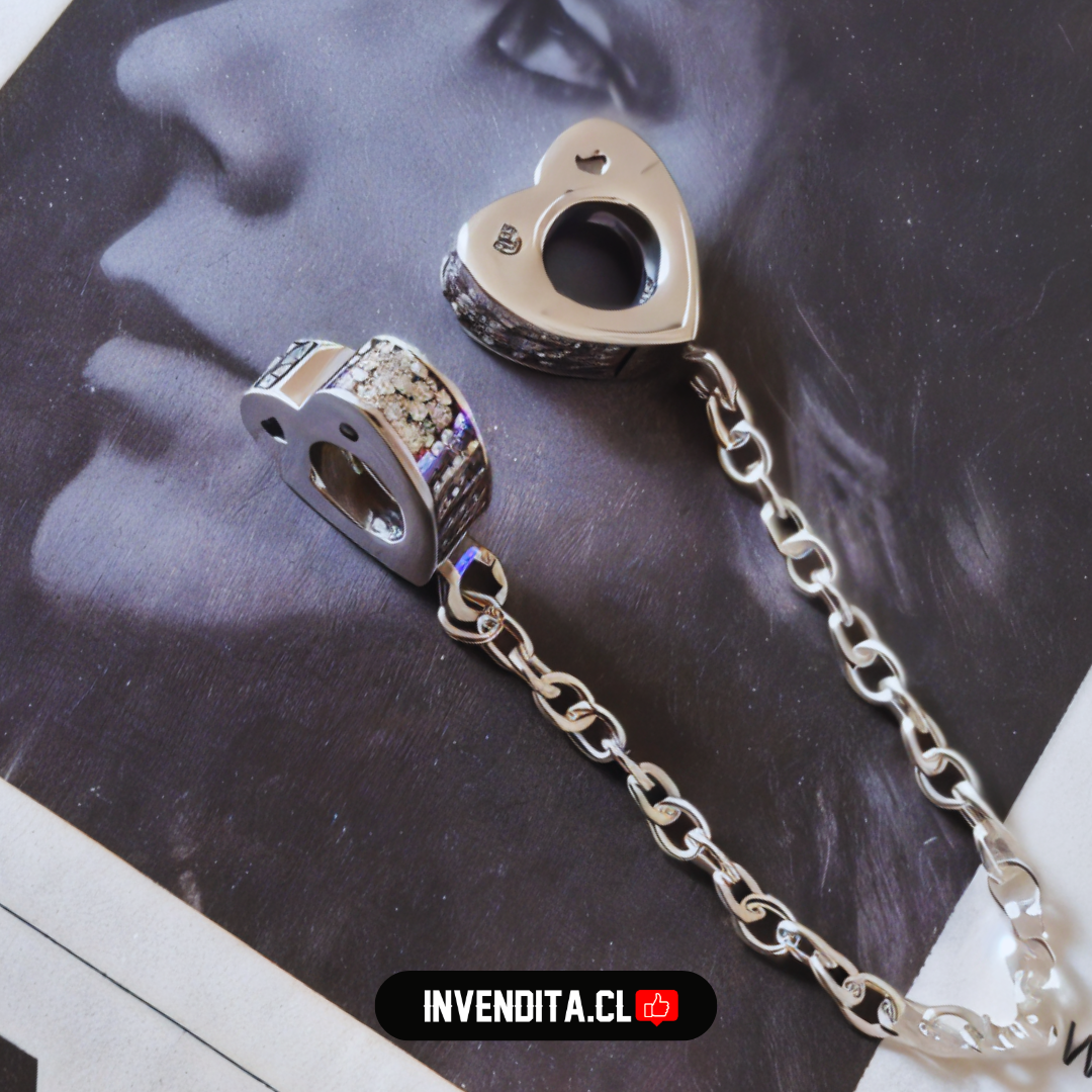 Charm estilo pandora corazones unidos con una cadena