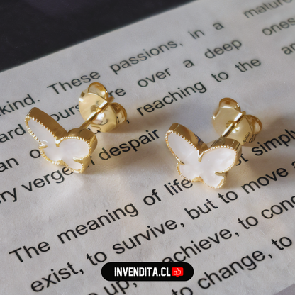 Aros enchapados en oro diseño mariposa placa color marfil