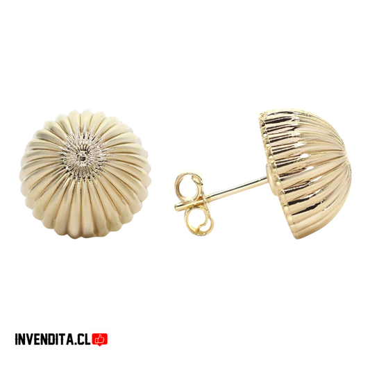 Aros enchapados en oro estilo botón con relieve